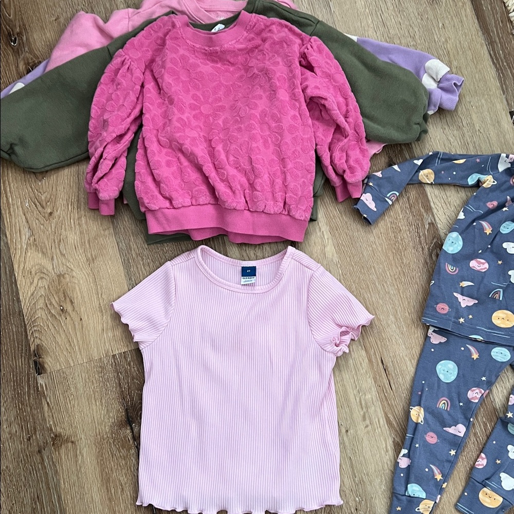 2T Toddler Girl Clothing Bundle - Picture 4 of 6